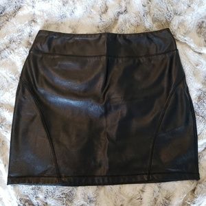 Express Faux Leather Mini Skirt Black M